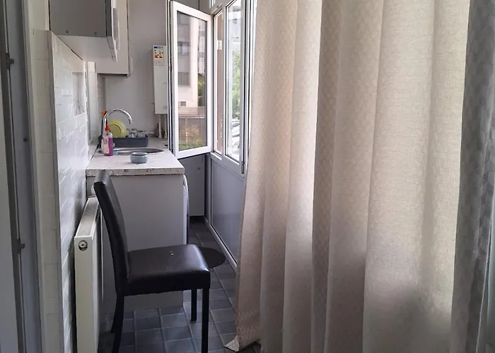 Apartmán 2 Modern Si Confortabil Cu Parcare Gratuita *